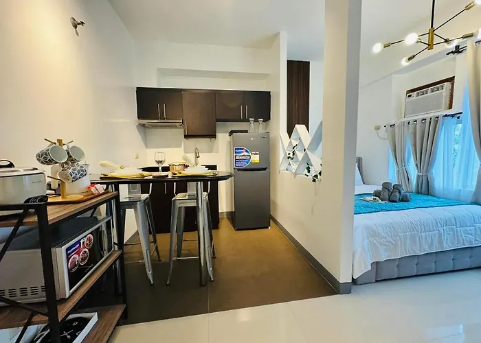 Your Perfect Retreat In Stamford! Enjoy Our Stylish, Fully Furnished Just Steps Away From The Vibrant Venice Mall *